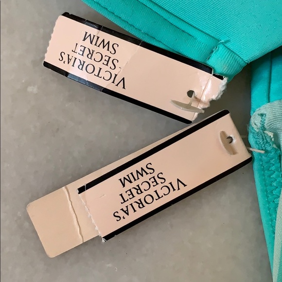 Victoria’s Secret hottie halter and itsy bikini - Picture 7 of 7